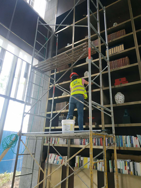  武漢江城清洗為黃岡鐵投?書香林語項目提供開荒保潔服務(wù) 